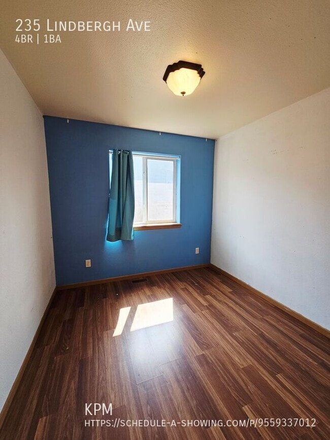 Building Photo - 235 Lindbergh Ave