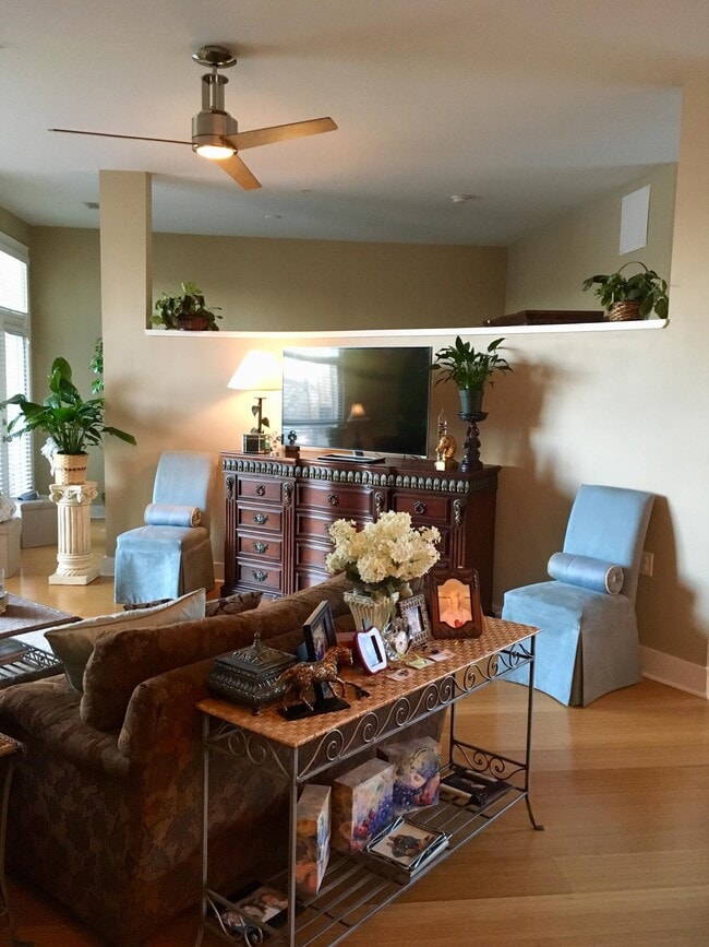 Building Photo - 250 S Martin Luther King Blvd