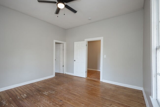 Building Photo - 731 Williams St