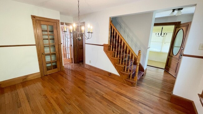 Building Photo - Gorgeous 3BR 1 Bathroom in Leominster