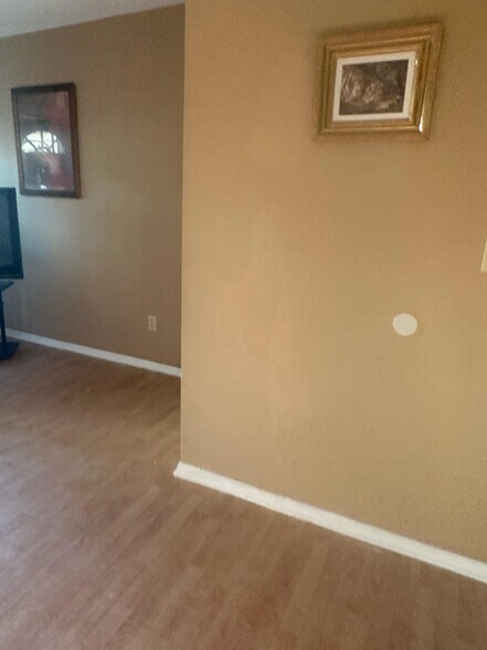 Building Photo - 1455 Inverness Dr