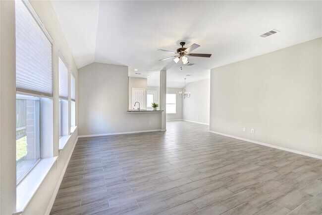 Building Photo - 1743 Vander Wilt Ln