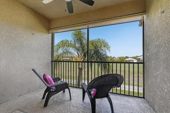 Building Photo - 819 Fairwaycove Ln