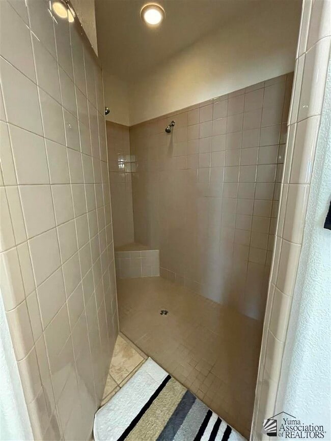 Building Photo - 10277 S Del Rey Dr