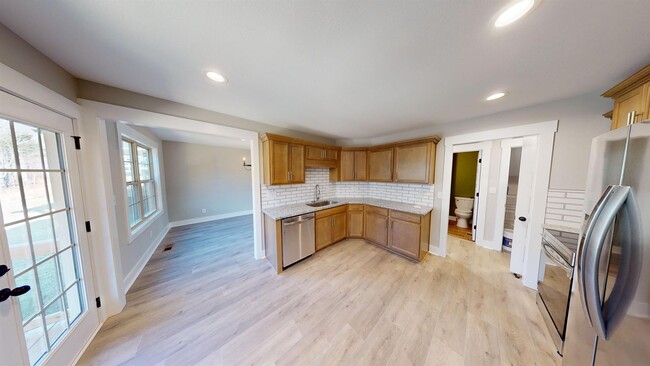 Building Photo - 1215 Boulder Pass Rd