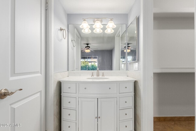 Building Photo - 4107 N 106th Ave