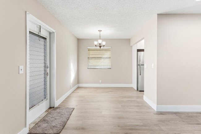 Building Photo - 141 Brittany Terrace