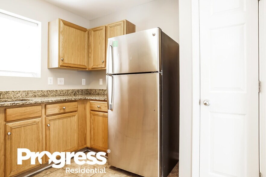 Building Photo - 2123 Craver Mdws Ct