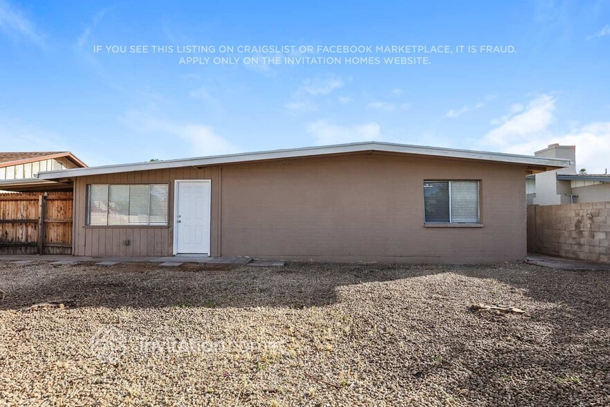 Building Photo - 1632 E Broadmor Dr