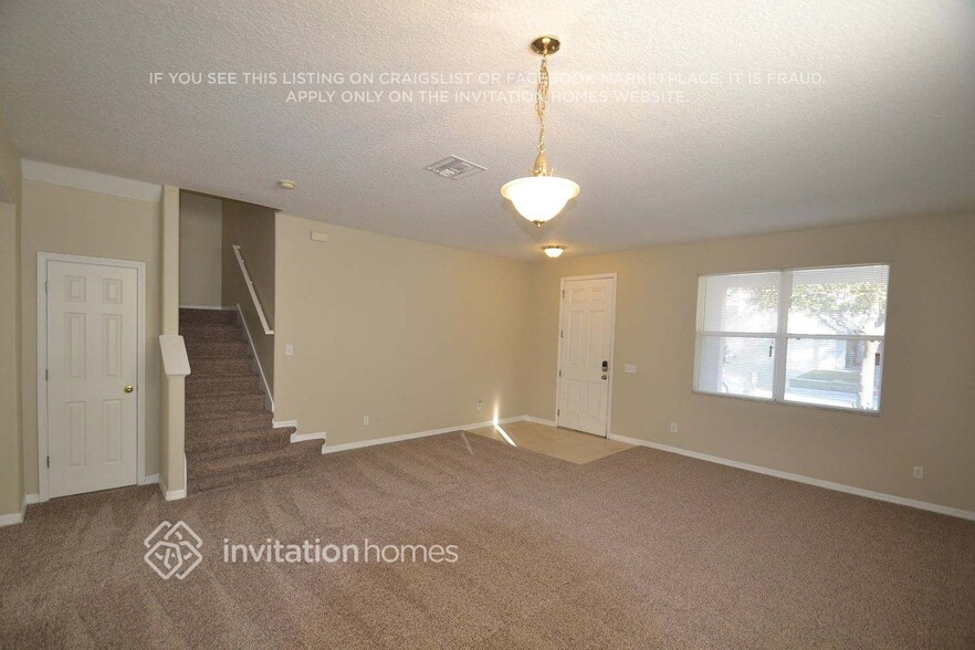 Building Photo - 11166 Golden Silence Dr