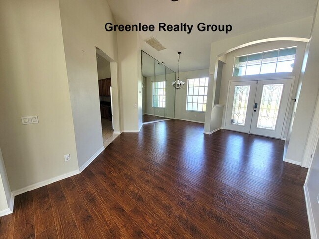 Building Photo - Spacious 3 Bed / 2 Bath pool home with lawn and pool care included in beautiful Rosewood at River...