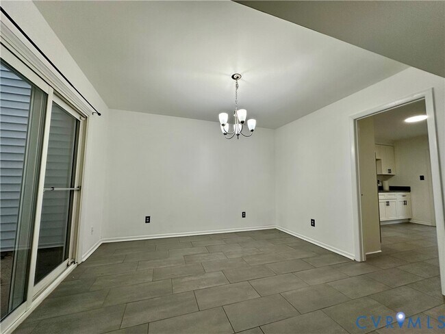 Building Photo - 70 Summer E