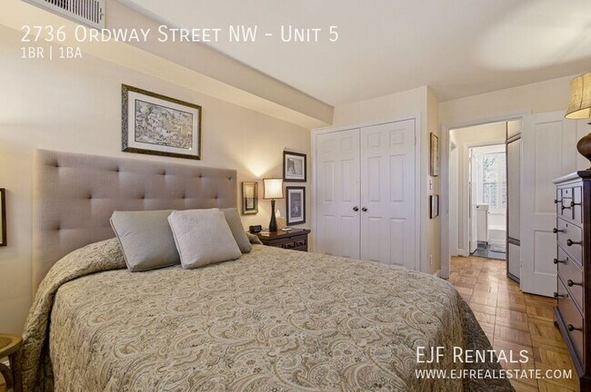 Building Photo - 2736 Ordway St NW