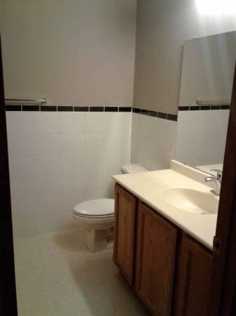 Building Photo - Two Bedroom Townhome