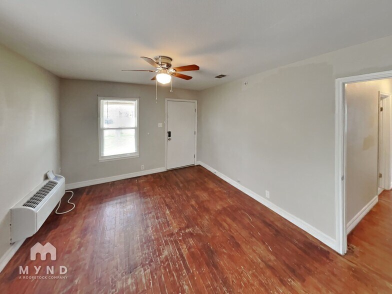 Building Photo - 4925 Merrimac St