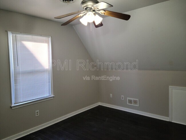 Building Photo - 1500 Tackley Pl