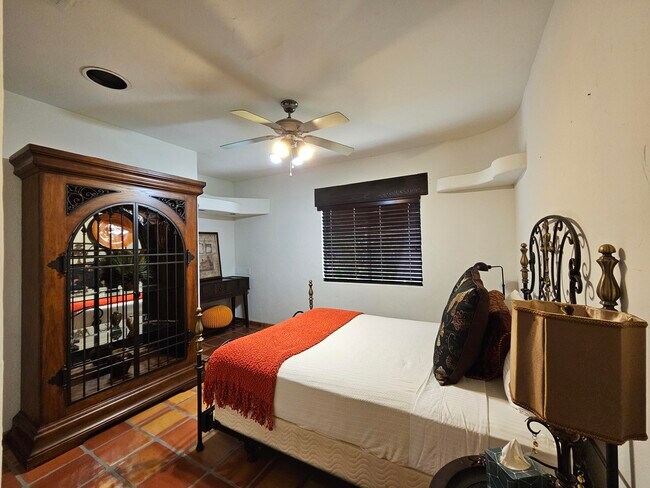 Building Photo - 52225 Avenida Obregon