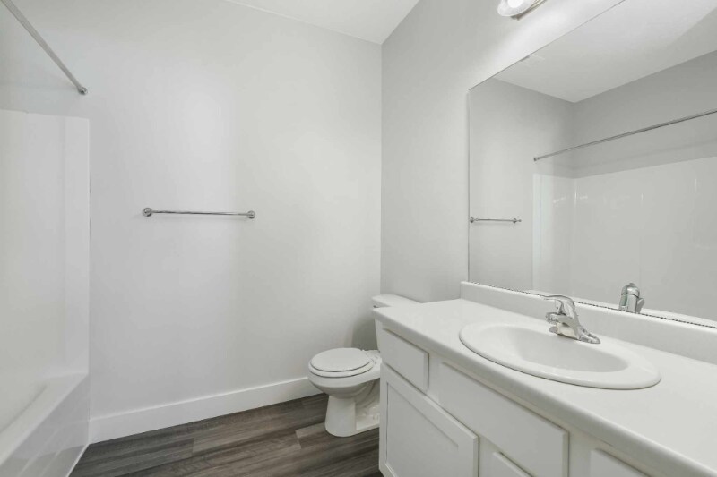Building Photo - 13687 S Hanley Ln