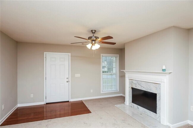 Building Photo - 3300 Westview Cove