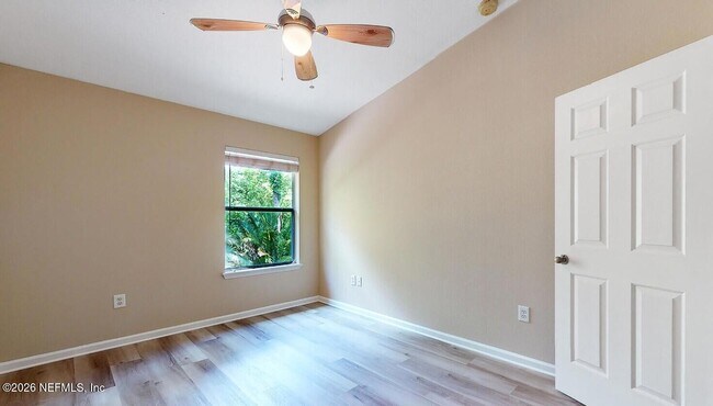Building Photo - 5881 Moonstone Ct