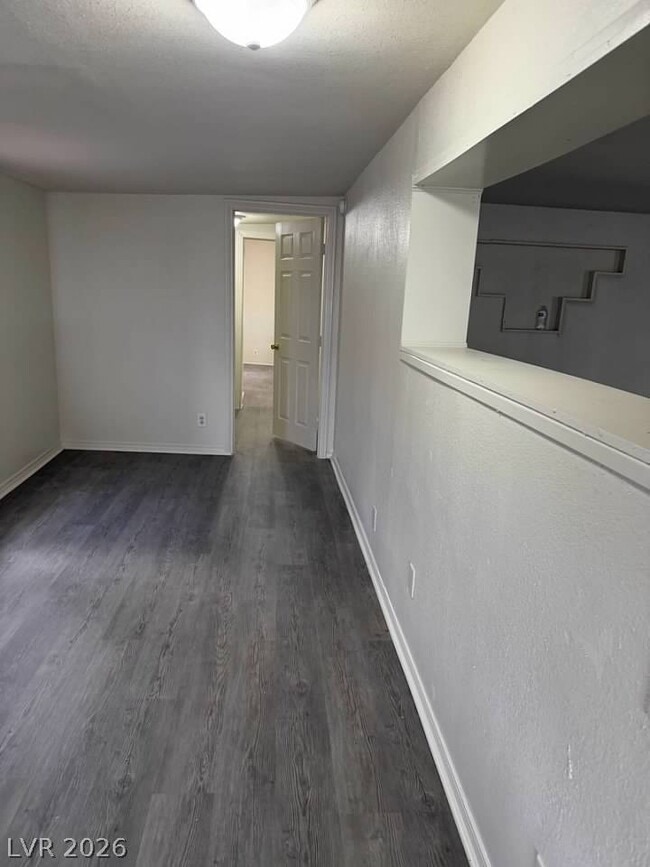 Building Photo - 1121 Pawnee Ln