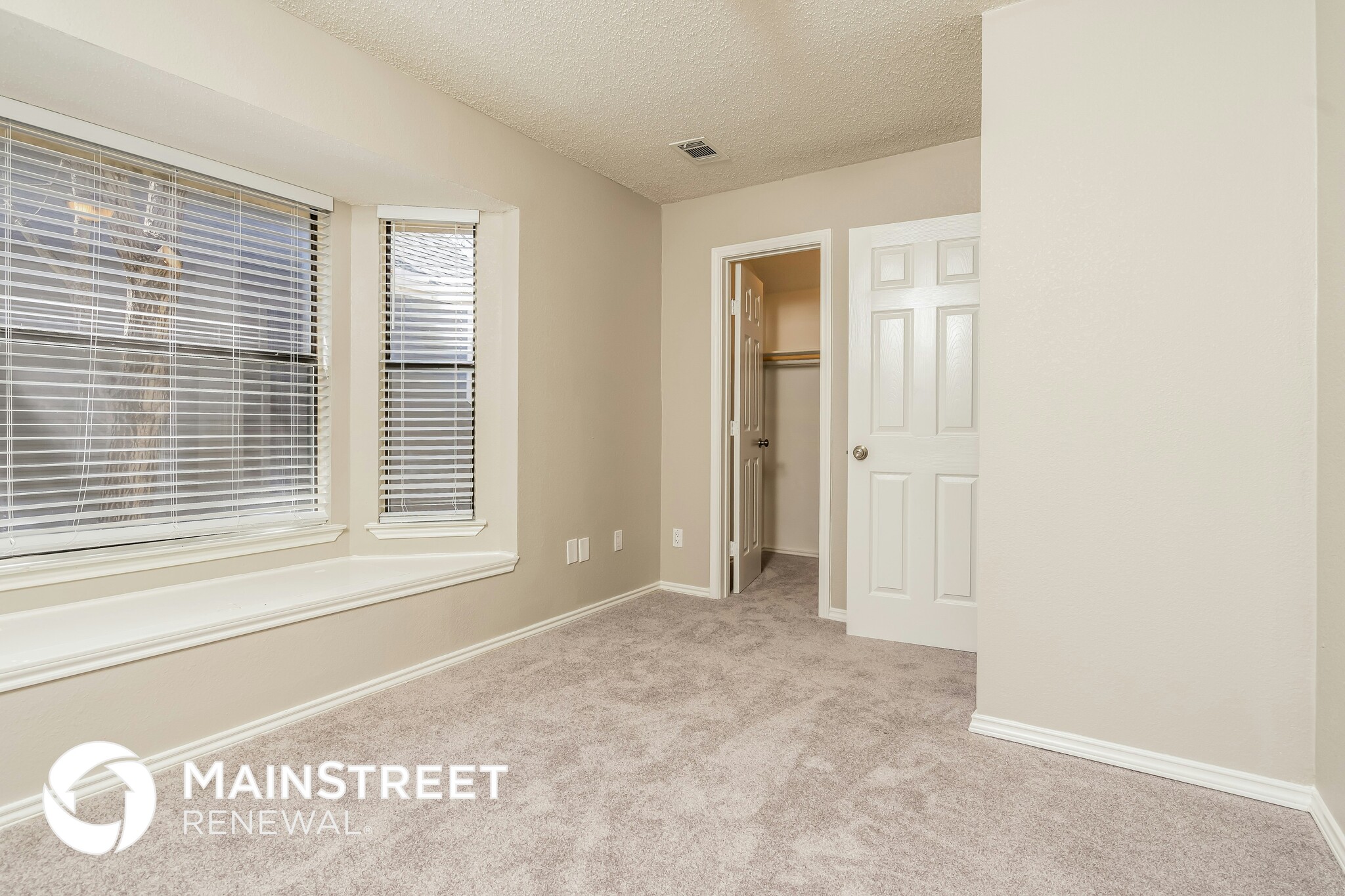 Building Photo - 2048 Wanderlust Dr