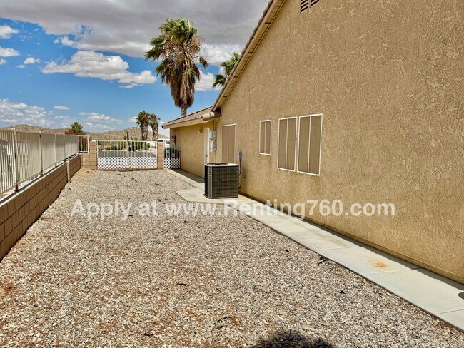 Building Photo - Spacious 4 Bedroom Home in Copper hills Ne...