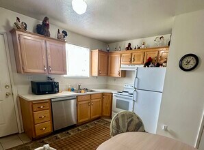 Building Photo - Kaysville #1