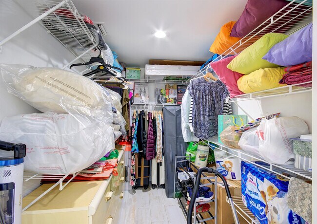 Building Photo - 18258 Covina Way