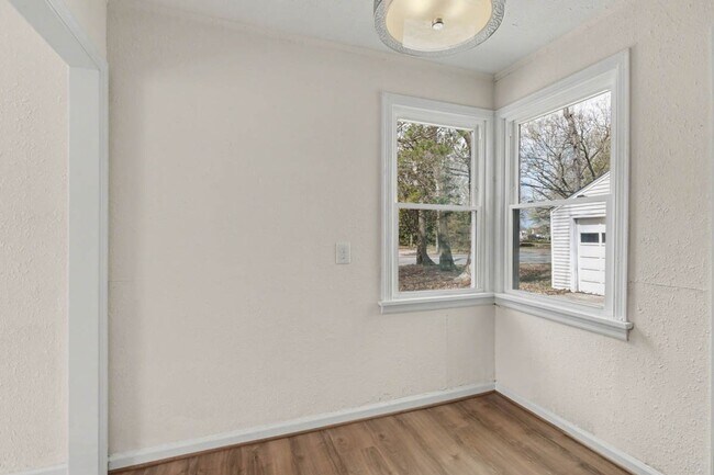 Building Photo - Renovated 3-Bedroom Home with Spacious Yard & Detached Garage