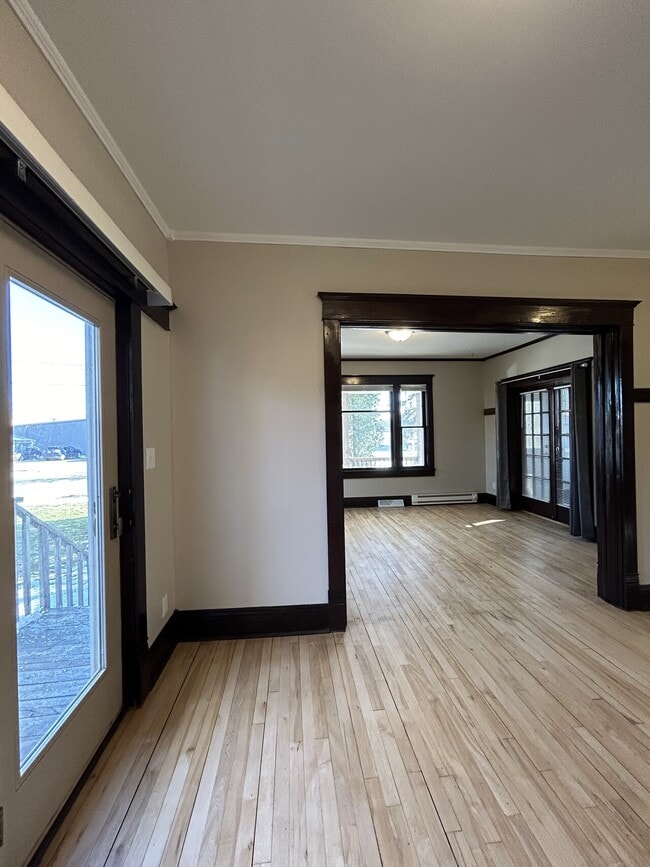 Building Photo - 800 Portage St