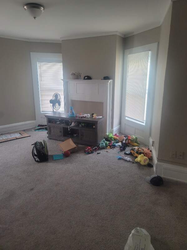 Building Photo - 232 Elm St