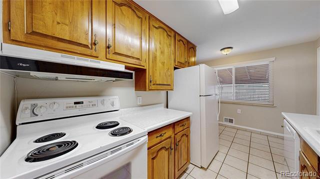 Building Photo - 1672 S Benton St