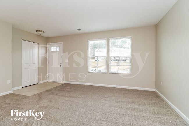 Building Photo - 180 Fieldspar Ln