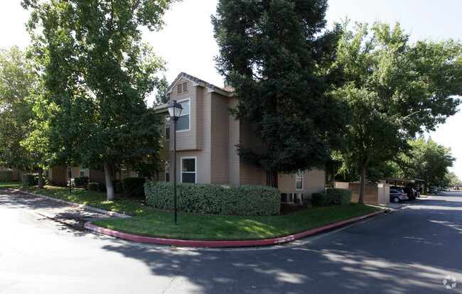 Primary Photo - Sierra Ridge in Clovis, California. The pe...