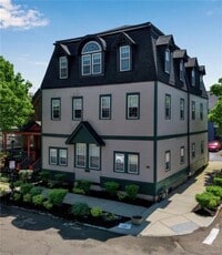 Building Photo - 185 York St