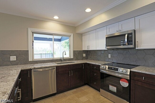 Building Photo - 16717 Bobcat Dr