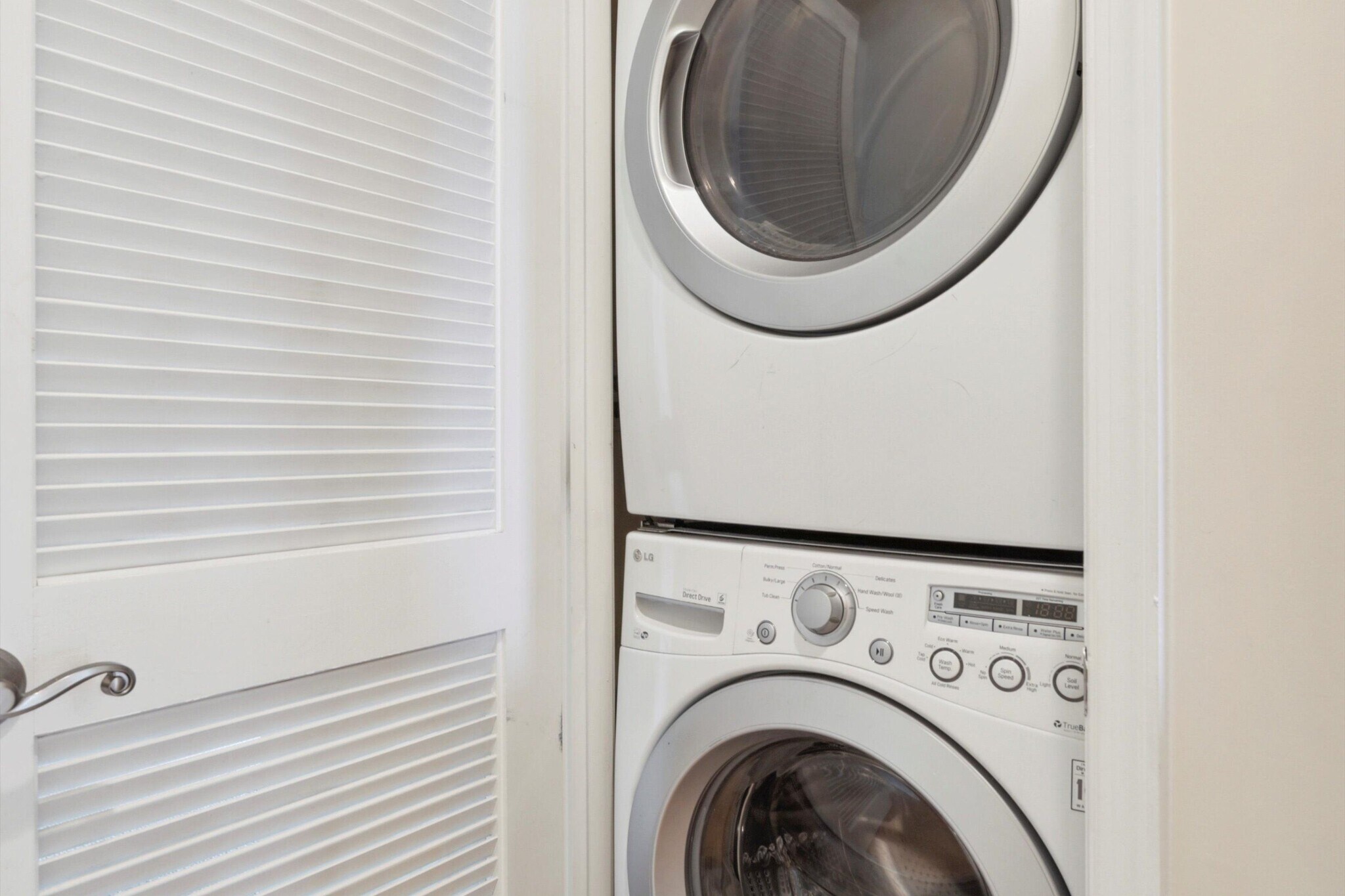 Building Photo - 1832 W Montgomery Ave