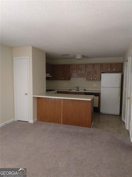 Building Photo - 1600 Oakpoint Dr SW