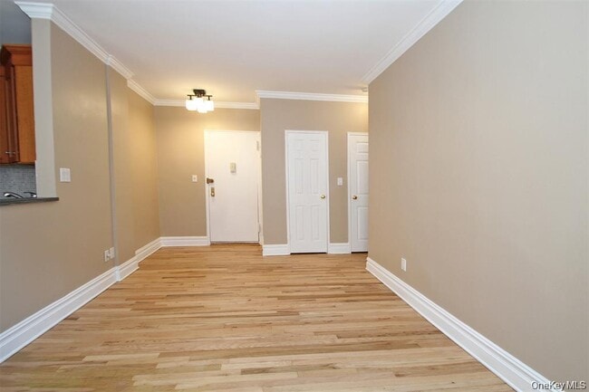 Building Photo - 111 7th St