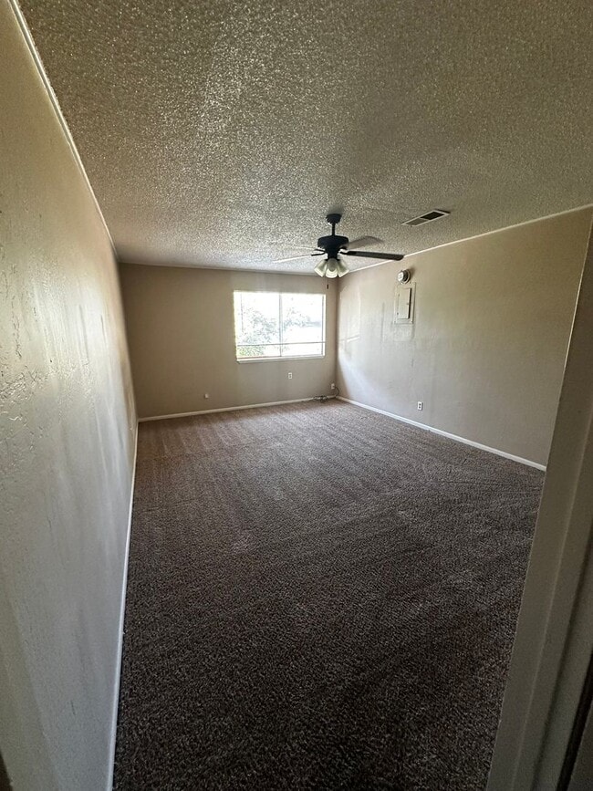 Building Photo - Garner Lane