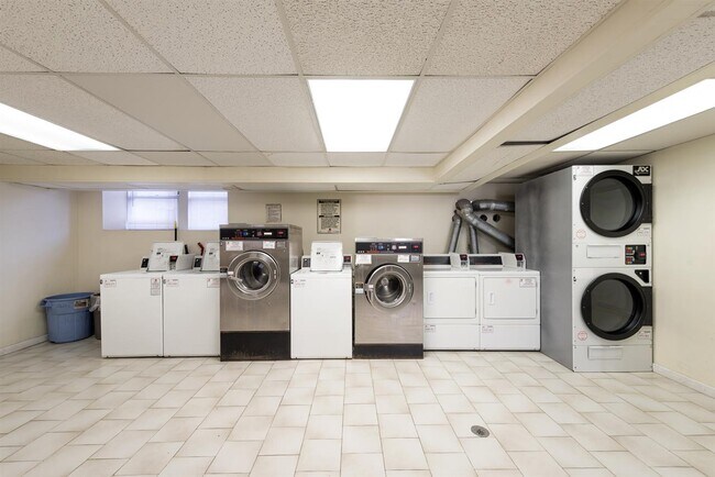 Building Photo - 63 Sherman Pl