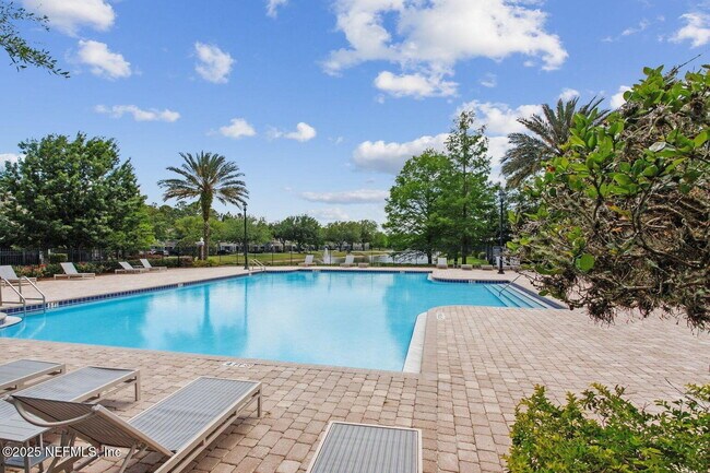 Building Photo - 5831 Parkstone Crossing Dr