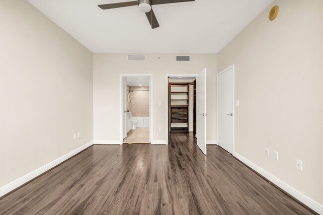 Building Photo - 550 Okeechobee Blvd