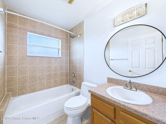 Building Photo - 207 Alcantarra St NW