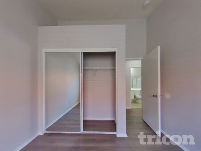 Building Photo - 14806 Rosemary Dr