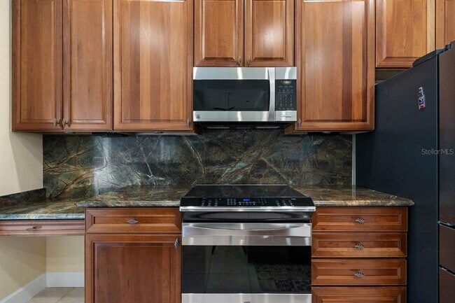 Building Photo - 3731 Gaviota Dr