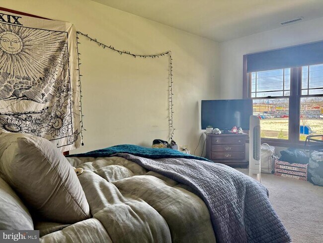 Building Photo - 507 N Main St