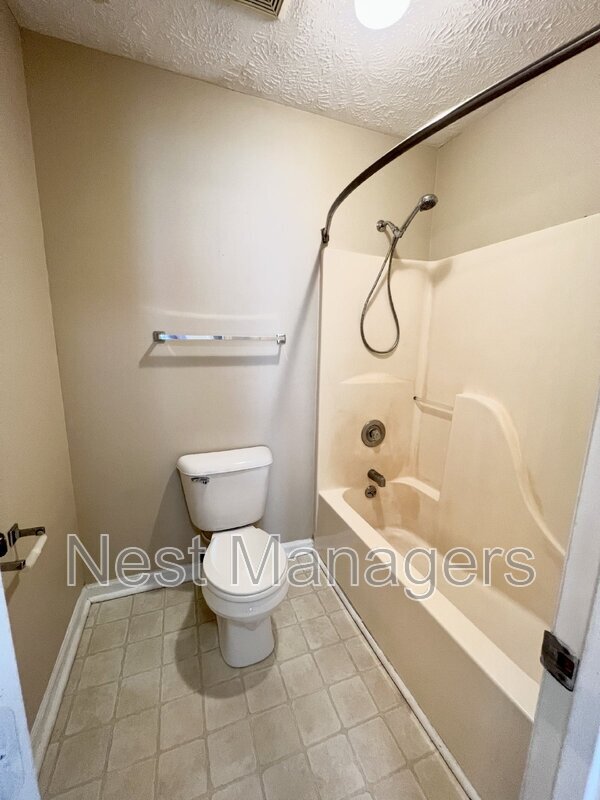 Building Photo - 1703 Winnabow Dr