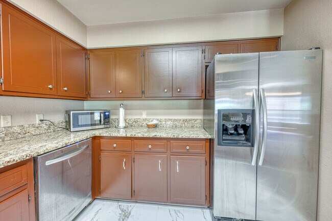 Building Photo - 107 Lachite